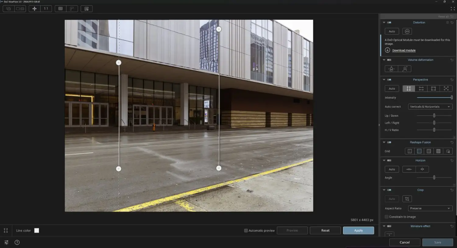 DxO ViewPoint 5 Lightroom plugin screenshot showing a building with vertical perspective correction applied